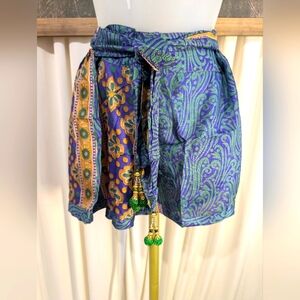 Junglee Billee Tie Tassel Shorts Size L/XL New With Tags